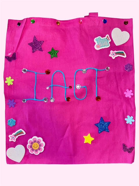 decorate a tote bag at It's a Girl Thing Geneva